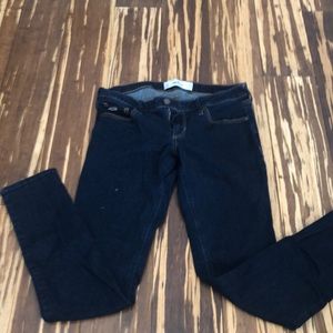 Hollister dark denim skinny jean size29